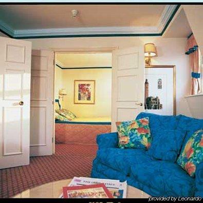 John Howard Hotel London Værelse billede